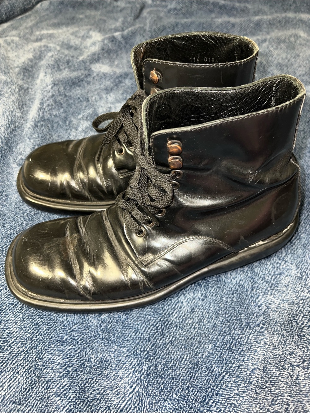 Gucci Classic Black Men's Lace-Up Leather Boots Size 8 COA included